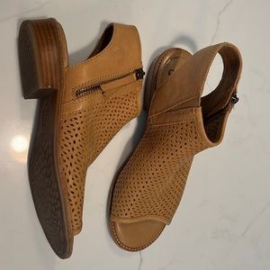 Like-new Sofft Nalda open-heel booties - size 8